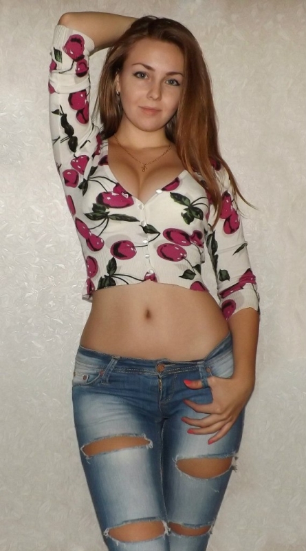 Живу в Москве и обожаю этот город своей сказочной атмосферой. У меня есть все для незабываемого времяпровождения вместе: шикарные фото, опыт, нежные руки и приятные места для встреч. Роскошная грудь, стройная фигура и таинственный взгляд — все это я. В моих услугах ты найдешь вершину страсти и наслаждения. С удовольствием приму тебя у себя или приеду к тебе — ведь главное, чтобы было комфортно нам обоим. Гарантирую полную конфиденциальность и незабываемые эмоции. Жду тебя, мой господин 😘💋💕. 21018, 28 лет